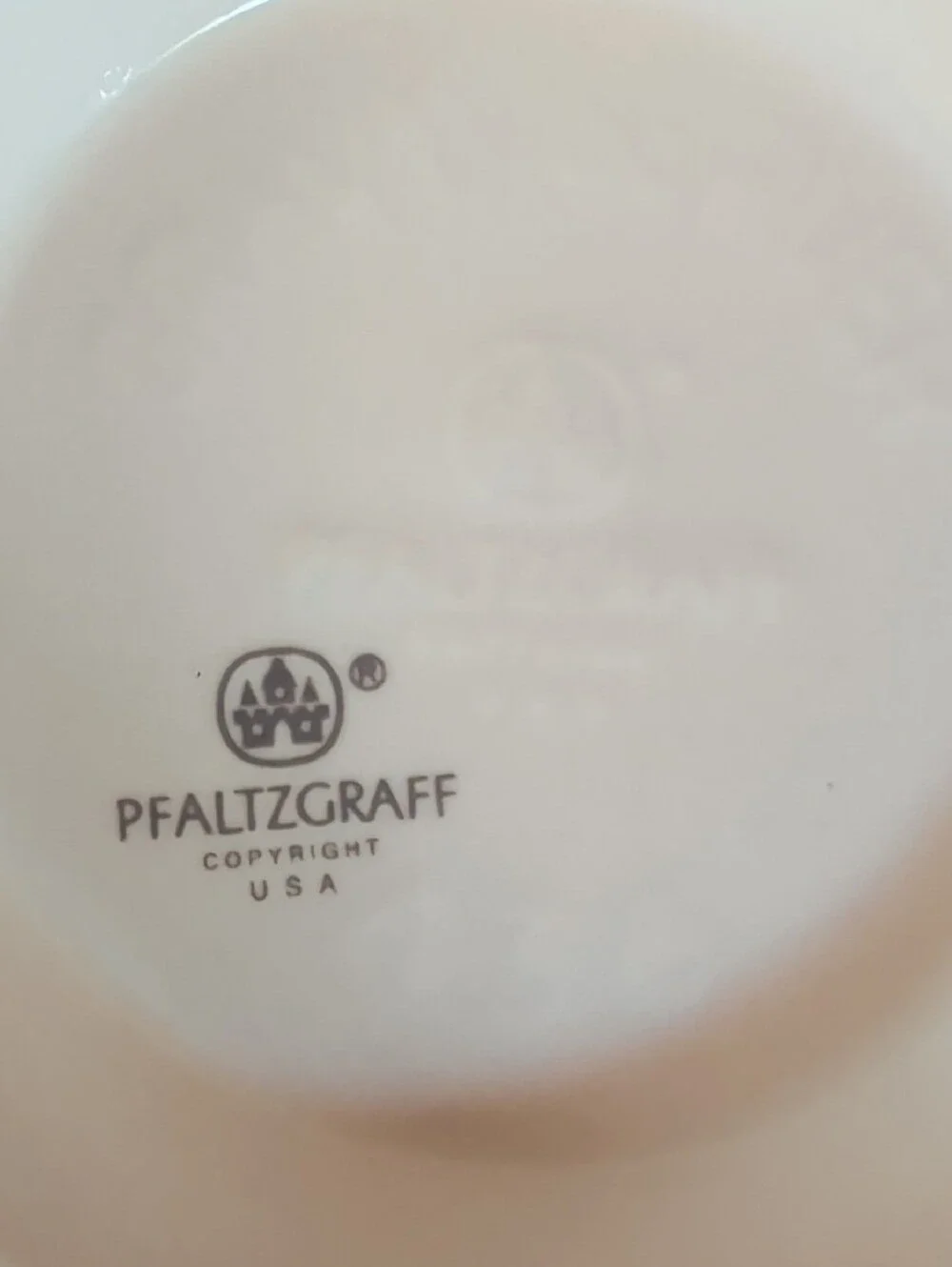 Pfaltzgraff, Cream Tea Rose Gravy Boat with Floral Accent #436 USA